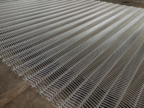 熱處理網帶可不止人字形網帶一種工藝